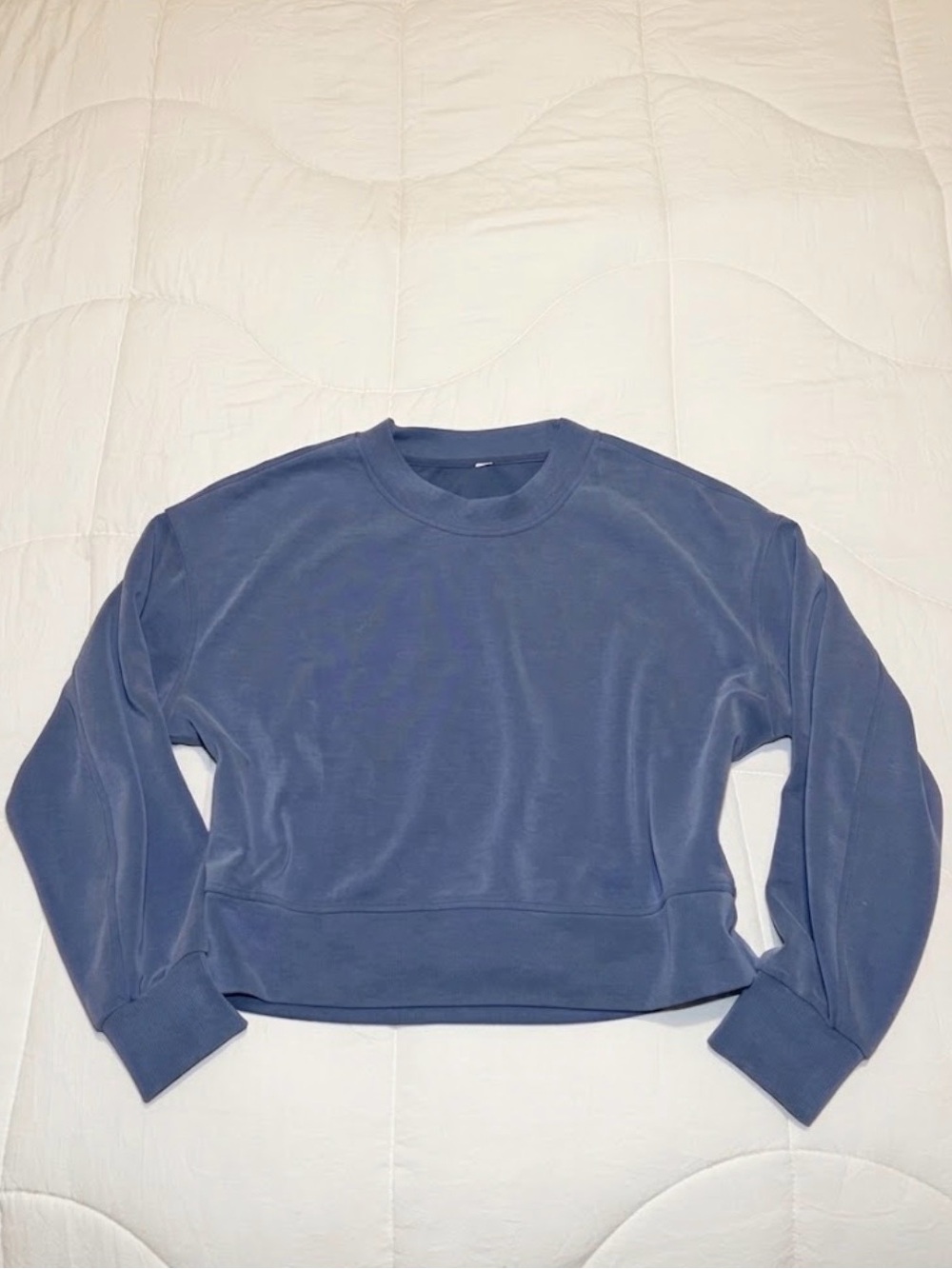 Lululemon Softstreme Perfectly Oversized Cropped Crew Blue - Size 4